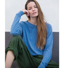 aa1003 Backstage Tee